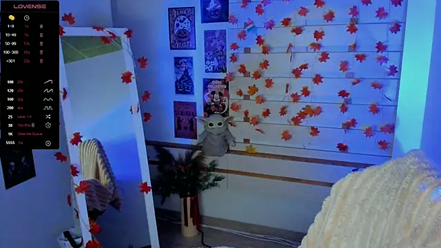 Snapshot of Bella_XO chatting on November 3, 2025, 7:31 am Bella XO online show from November 3, 2025, 7:31 am