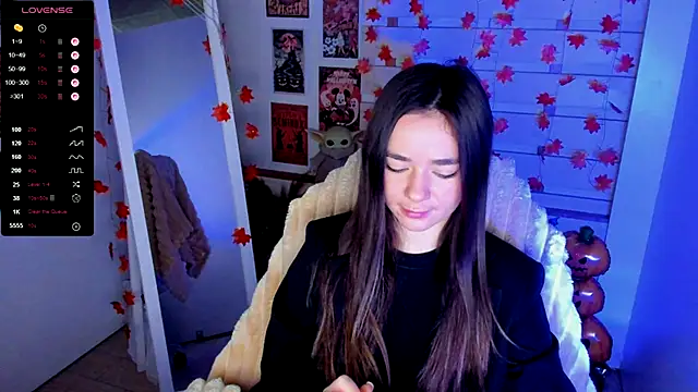 Snapshot of Bella_XO chatting on November 6, 2025, 7:53 am Bella XO online show from November 6, 2025, 7:53 am