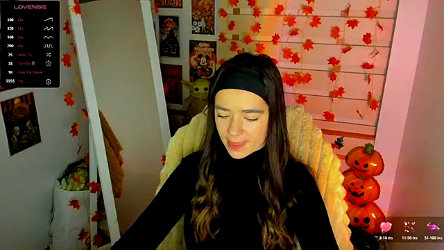 Snapshot of Bella_XO chatting on November 15, 2025, 7:49 am Bella XO online show from November 15, 2025, 7:49 am