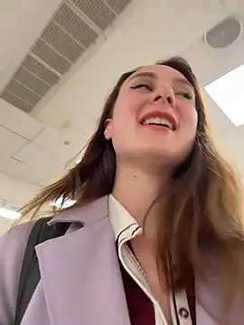 Dina Tease online show from October 19, 2025, 12:39 pm