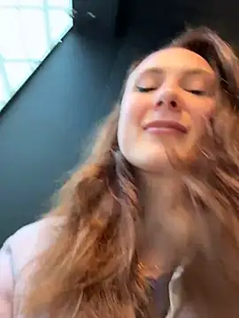 Dina Tease online show from October 31, 2025, 12:39 pm