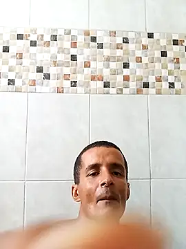 morenogato100 online show from November 16, 2025, 1:17 pm