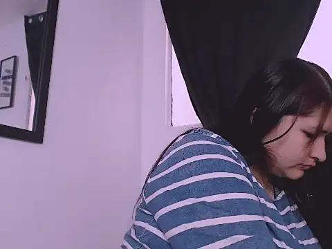 Snapshot of _69HONRY chatting on November 8, 2025, 12:49 pm 69HONRY online show from November 8, 2025, 12:49 pm