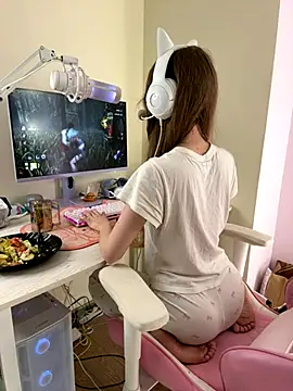 Snapshot of your_girl_next_door chatting on October 30, 2025, 1:45 pm your girl next door online show from October 30, 2025, 1:45 pm