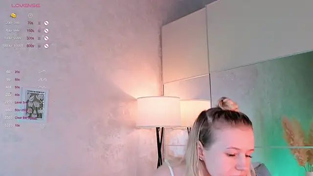 Snapshot of MaydaFoulk chatting on March 9, 2025, 10:52 am MaydaFoulk online show from March 9, 2025, 10:52 am