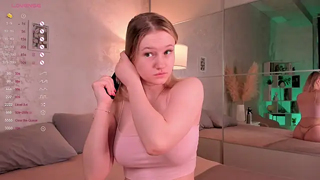 Snapshot of MaydaFoulk chatting on March 18, 2025, 11:20 pm MaydaFoulk online show from March 18, 2025, 11:20 pm