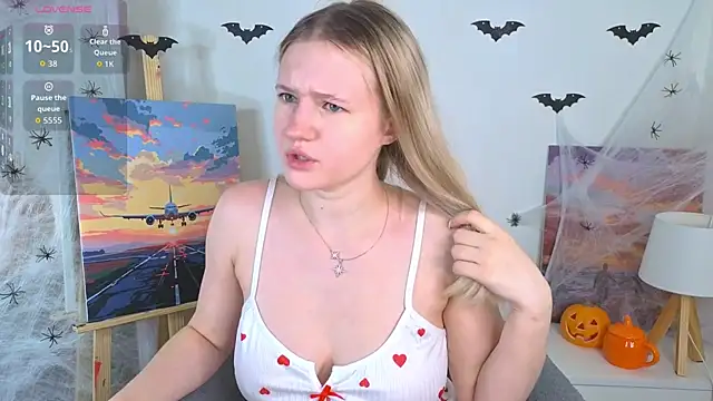 Snapshot of MaydaFoulk chatting on October 22, 2025, 1:06 am MaydaFoulk online show from October 22, 2025, 1:06 am