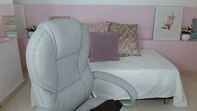 Snapshot of adhara_cortez chatting on December 7, 2024, 5:42 pm adhara cortez online show from December 7, 2024, 5:42 pm