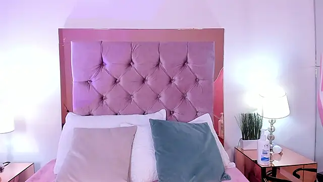 melanie hills online show from February 12, 2026, 11:27 am