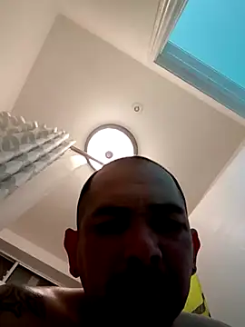 NewKing100 online show from February 3, 2025, 1:41 am