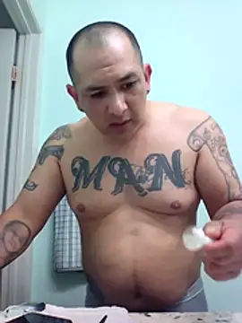 NewKing100 online show from October 17, 2025, 5:32 am