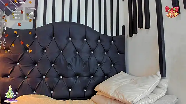 Kenia Fox online show from December 14, 2024, 4:01 am