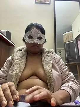 kamayanisingh24 online show from February 26, 2025, 5:07 pm