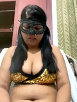 kamayanisingh24 online show from November 14, 2025, 5:55 pm