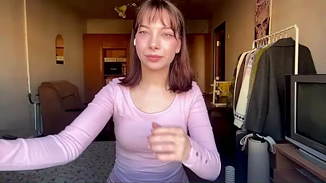 Snapshot of RettaFan chatting on April 3, 2026, 2:15 pm RettaFan online show from April 3, 2026, 2:15 pm