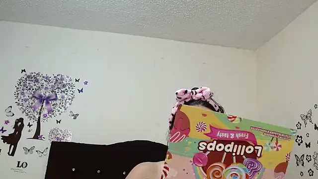 Snapshot of jeff_and_jade chatting on October 6, 2025, 11:07 am jeff and jade online show from October 6, 2025, 11:07 am