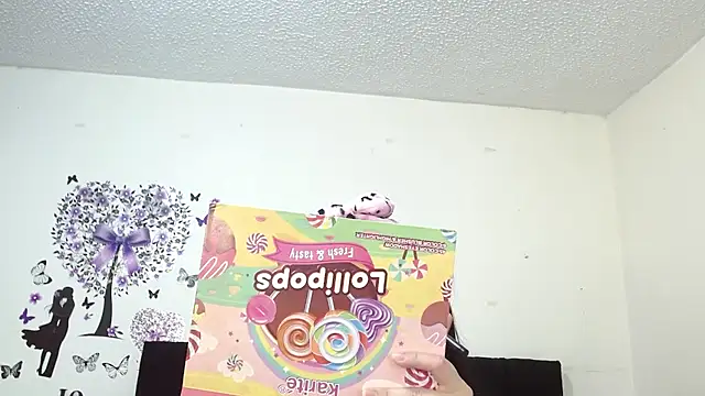 Snapshot of jeff_and_jade chatting on October 18, 2025, 11:44 am jeff and jade online show from October 18, 2025, 11:44 am