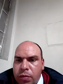 Snapshot of Camilo-31RI chatting on February 19, 2026, 3:02 am Camilo-31RI online show from February 19, 2026, 3:02 am