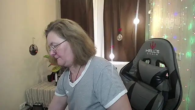 HolyMilfa online show from January 26, 2025, 1:36 pm