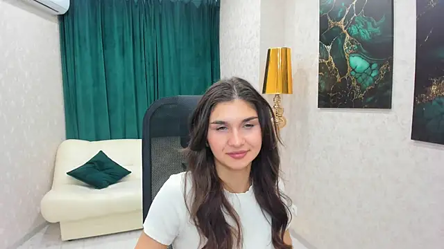 Snapshot of MiaAxel chatting on February 1, 2025, 2:45 pm MiaAxel online show from February 1, 2025, 2:45 pm