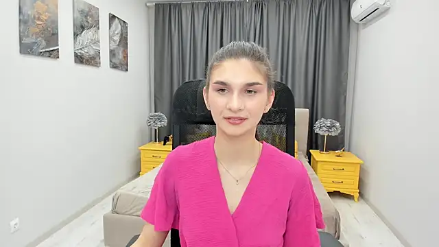 Snapshot of MiaAxel chatting on February 6, 2025, 10:26 am MiaAxel online show from February 6, 2025, 10:26 am