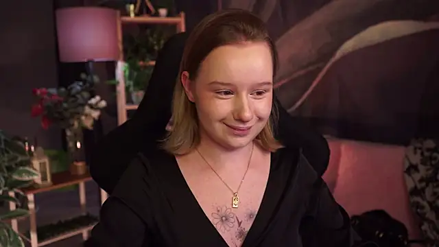 AdeleLoomis online show from November 9, 2025, 2:21 am