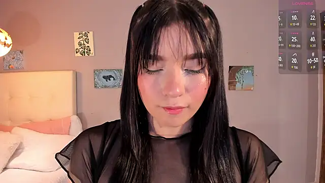 Maia W10 online show from April 9, 2026, 12:21 pm