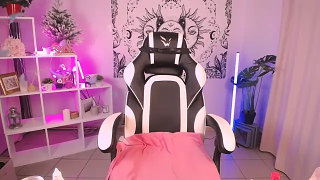 MelissaLovvv online show from February 7, 2025, 3:55 am