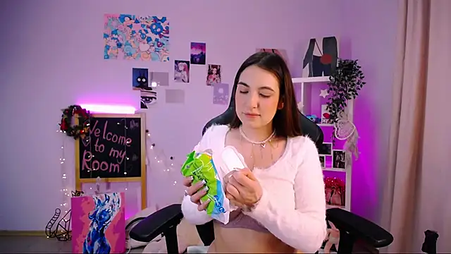 MelissaLovvv online show from February 9, 2025, 8:33 am