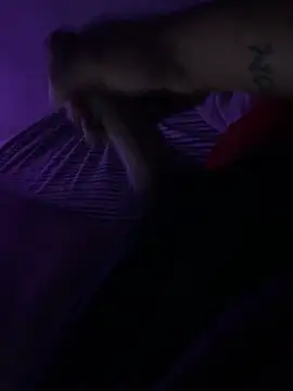 kioluy online show from April 22, 2026, 4:59 am