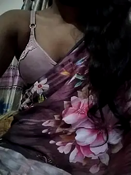 Snapshot of Nadia-2 chatting on November 13, 2025, 10:52 pm Nadia-2 online show from November 13, 2025, 10:52 pm