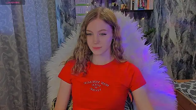 Snapshot of JuxxxsyBunx chatting on October 8, 2025, 2:42 am JuxxxsyBunx online show from October 8, 2025, 2:42 am