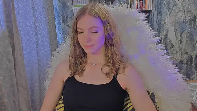 Snapshot of JuxxxsyBunx chatting on October 13, 2025, 5:18 am JuxxxsyBunx online show from October 13, 2025, 5:18 am