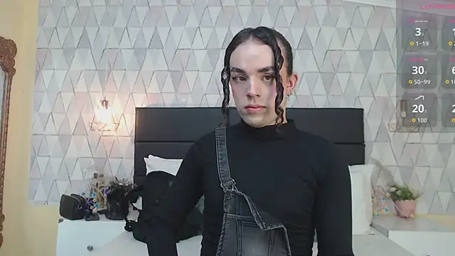 JustinePerry online show from September 29, 2025, 3:33 am