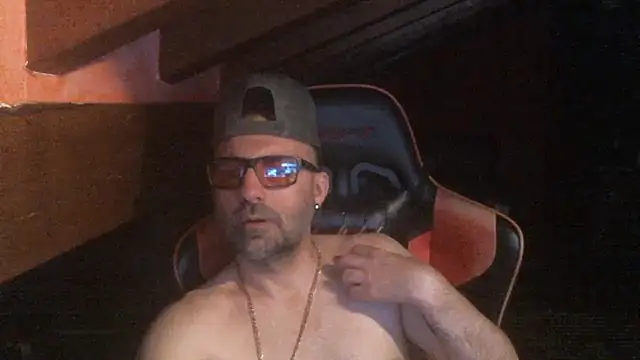 Snapshot of 6996horus chatting on March 14, 2026, 1:34 am 6996horus online show from March 14, 2026, 1:34 am