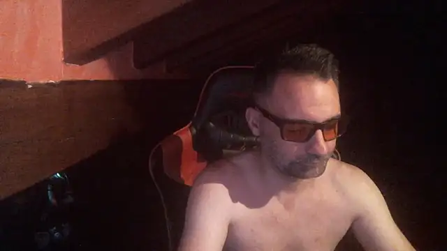 Snapshot of 6996horus chatting on April 13, 2026, 2:28 am 6996horus online show from April 13, 2026, 2:28 am