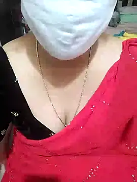Snapshot of aliseanu chatting on January 12, 2025, 11:28 am aliseanu online show from January 12, 2025, 11:28 am