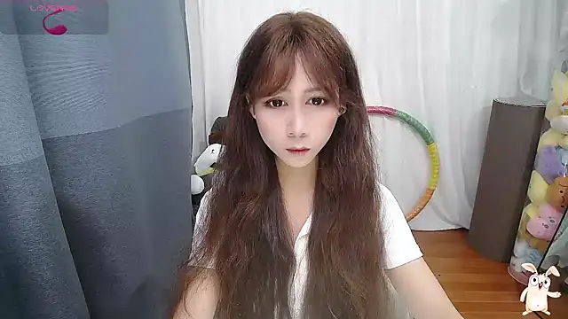 CN-Doudou online show from October 11, 2025, 2:33 am