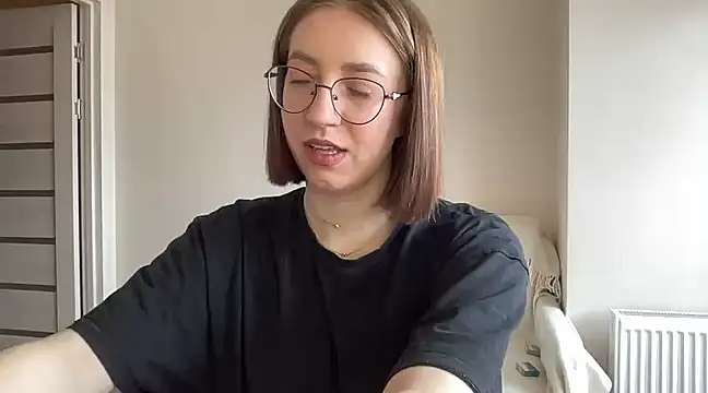Snapshot of liins_wet chatting on January 13, 2025, 10:25 am liins wet online show from January 13, 2025, 10:25 am