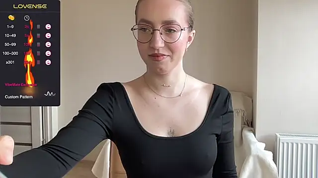 Snapshot of liins_wet chatting on March 15, 2025, 9:41 am liins wet online show from March 15, 2025, 9:41 am