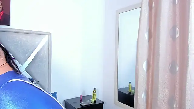 Dulce amg online show from October 9, 2025, 3:04 am