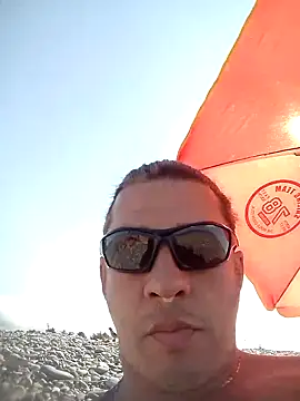 Lovely milk online show from October 15, 2025, 8:36 am