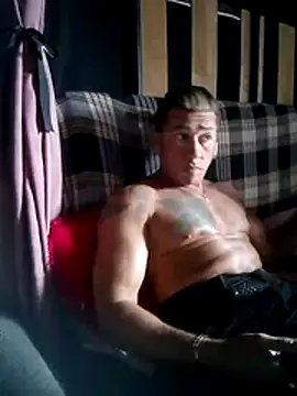 Lovely milk online show from October 29, 2025, 9:33 am