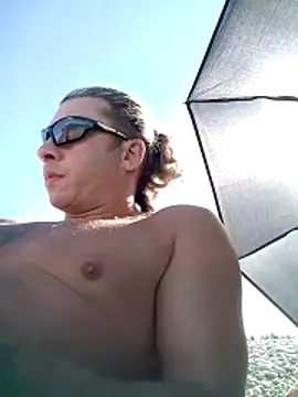 Lovely milk online show from October 31, 2025, 8:59 am