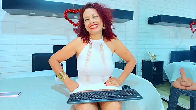 Kasandra Gomez online show from September 25, 2025, 12:20 pm