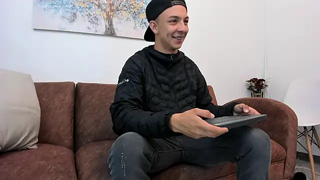 Samuel Up online show from February 13, 2025, 4:00 am