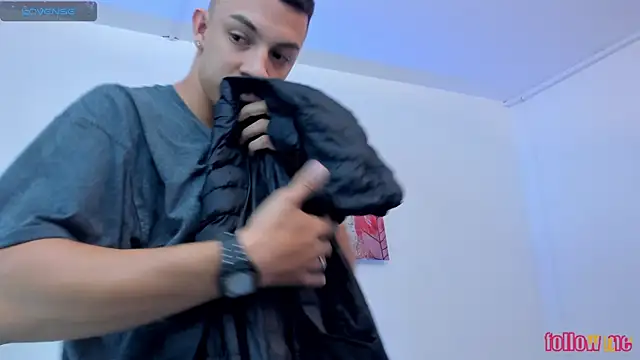 Samuel Up online show from October 12, 2025, 4:22 am