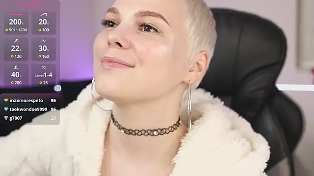 LikaBerry1 online show from January 24, 2025, 1:13 am