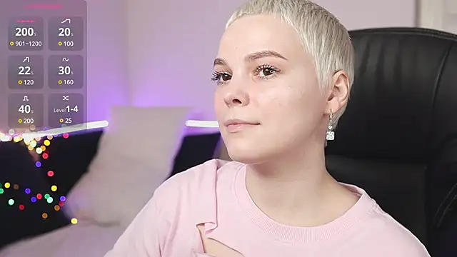 LikaBerry1 online show from January 27, 2025, 8:07 pm