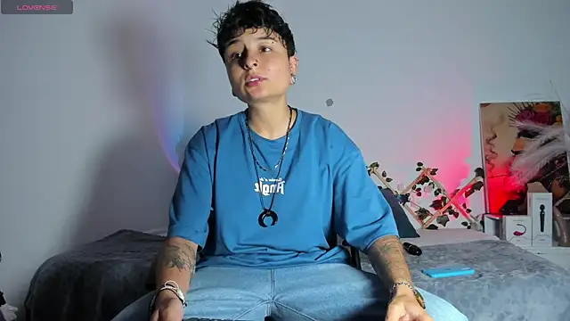 Snapshot of ZuryRamirez_ chatting on March 2, 2025, 11:31 pm ZuryRamirez online show from March 2, 2025, 11:31 pm